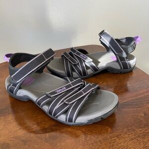 Teva Tirra sport sandal size 7 black purple